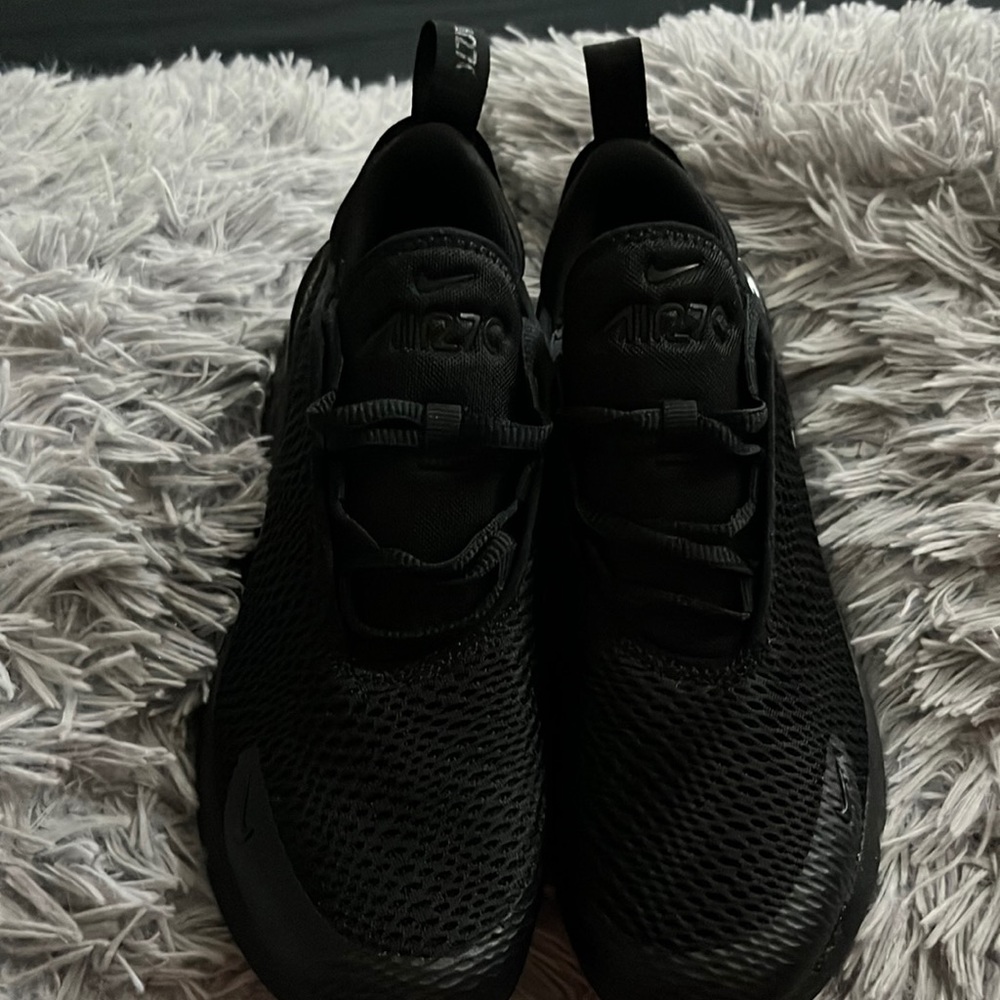 Boy Nike air max 270